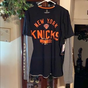 Sz lg top with thermal sleeves New York Knicks